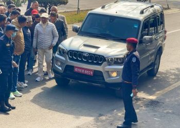 आयोगको कार्यलयमा बयानका लागि लेखक उपस्थित 