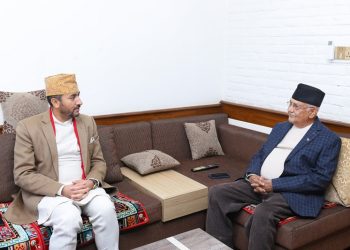 खरेल–ओली भेट: निर्वाचनका लागि राजनीतिक वातावरणमा छलफल