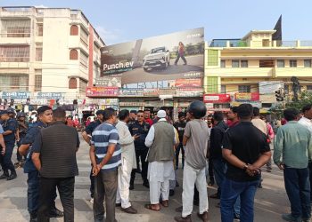 १०–१२ जना कार्यकर्ता ओलीको रिहाइका लागी वीरगंजमा गरे प्रदर्शन